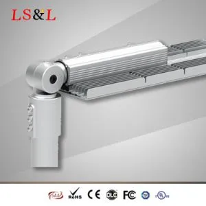 Tiết kiệm năng lượng 120W / W ánh sáng đường phố LED